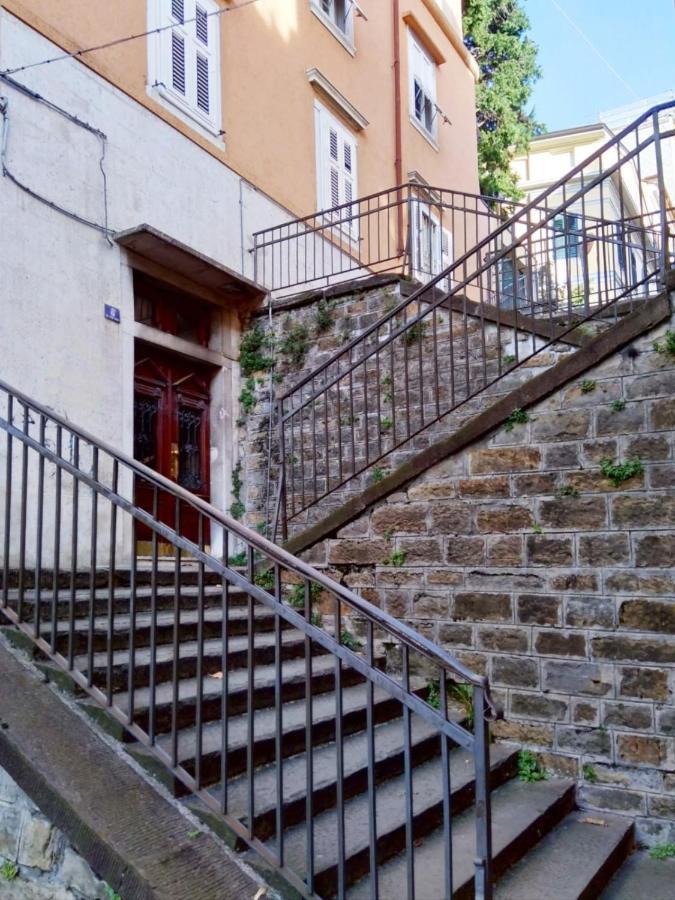 Casa Antica - Historical Apartment In Old City Center トリエステ エクステリア 写真