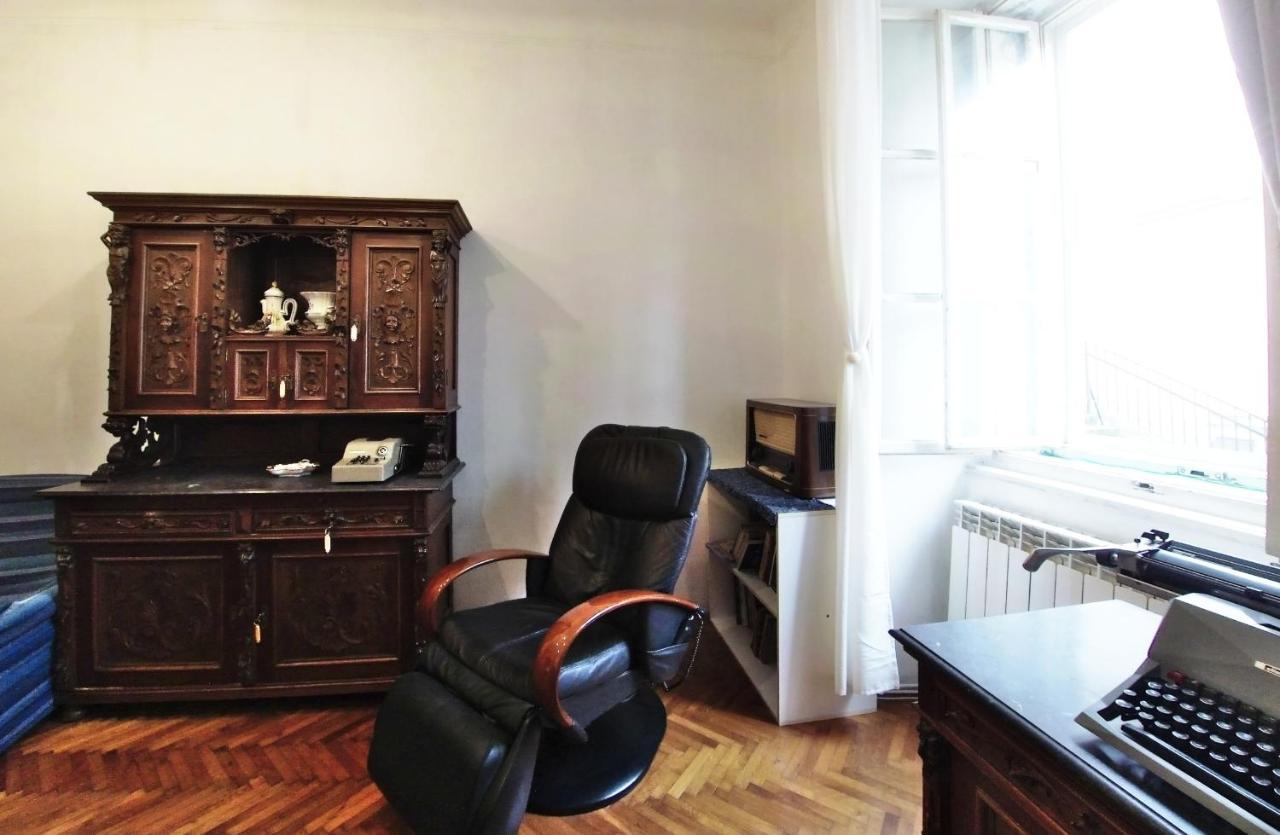 Casa Antica - Historical Apartment In Old City Center トリエステ エクステリア 写真